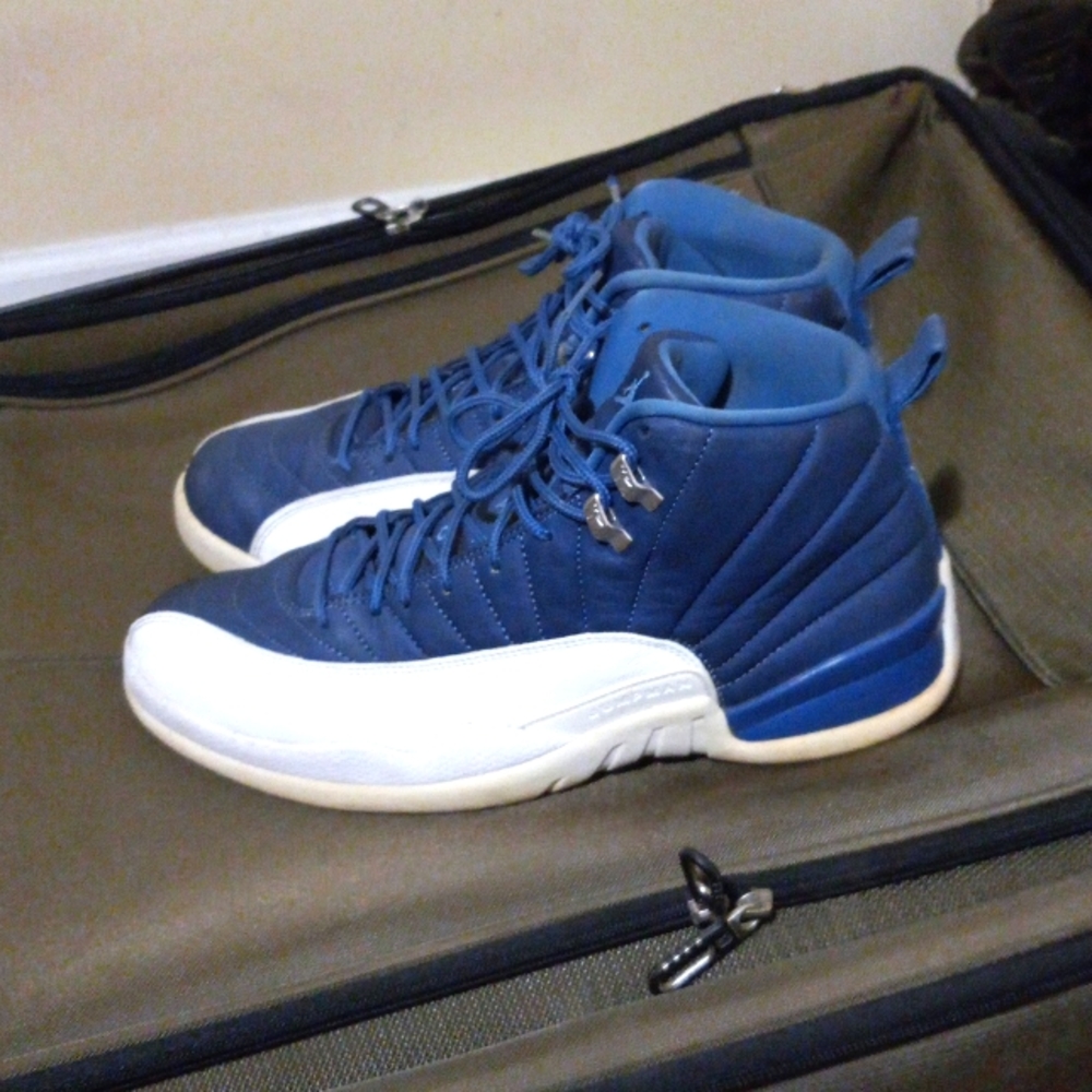 COPY - Jordan jumpman two3
